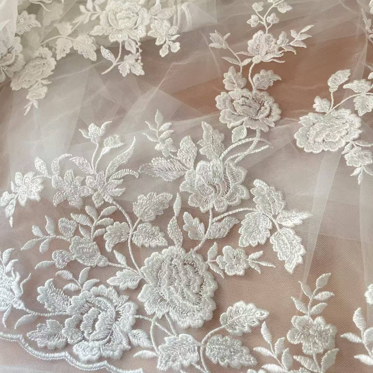 Francuska haftowana koronka, p – Wedding Dress Supply recenzja i cena